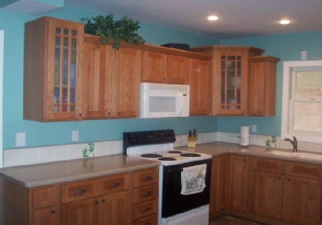 415 N Broadview, Wichita, KS 67208