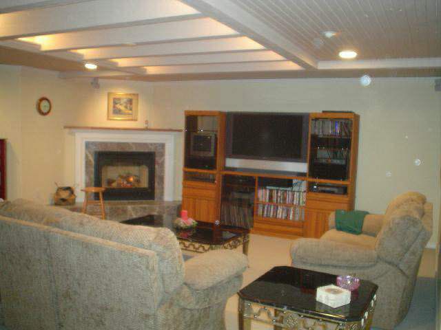9353 N Seneca, Valley Center, KS 67147