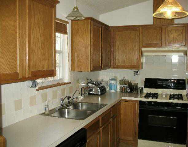 1302 E Lonna, Haysville, KS 67060