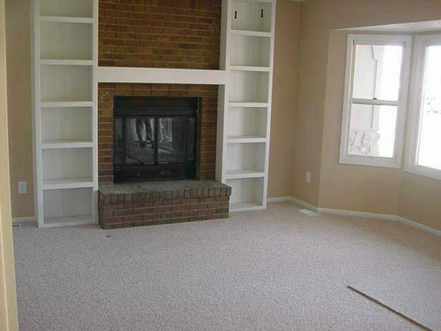 319 W Campus, Wichita, KS 67217
