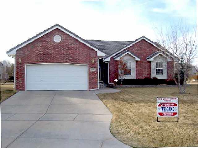 1237 N Broadmoor, Wichita, KS 67206