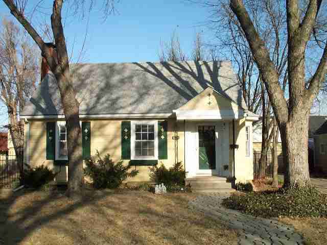 624 Hillside, Newton, KS 67114