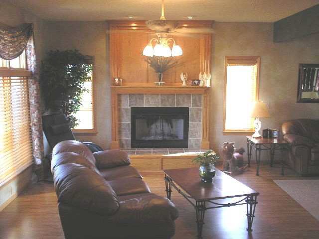 1004 Azure, Wichita, KS 67235
