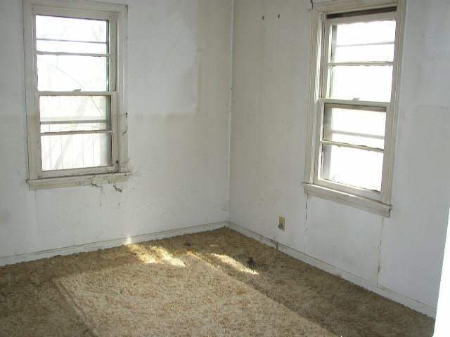 320 Grover, Haysville, KS 67060