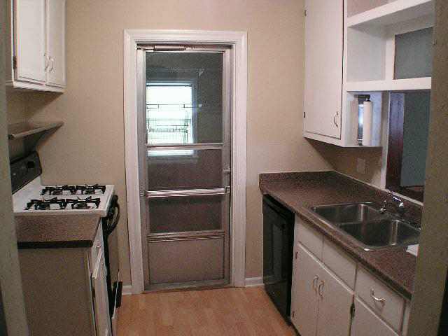 726 S Crestway, Wichita, KS 67218