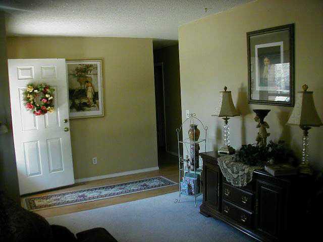 212 E Bradbury, Rose Hill, KS 67133