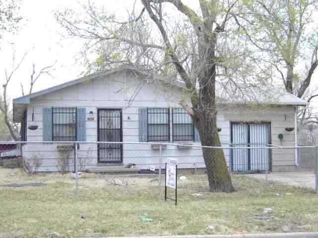2907 E Maplewood, Wichita, KS 67214