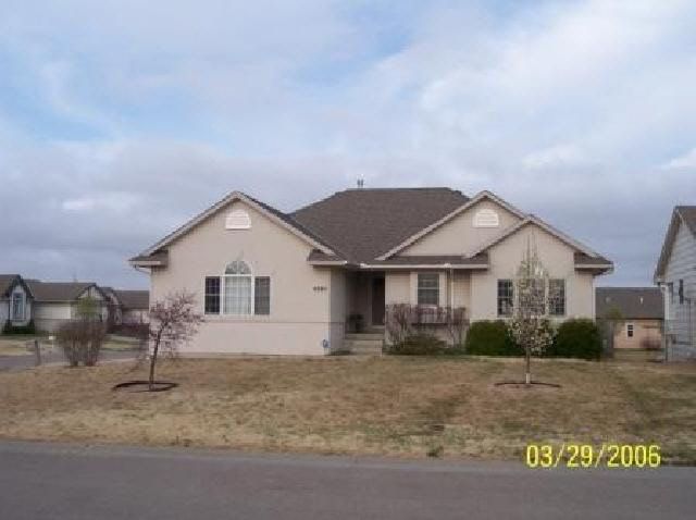 4505 N Glendale, Bel Aire, KS 67220
