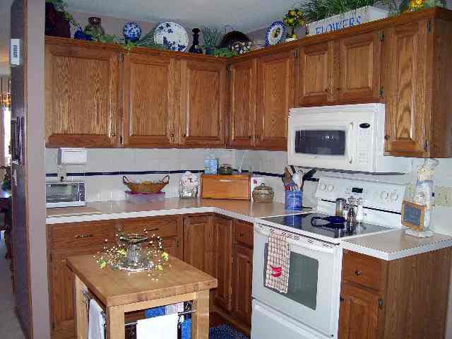 206 Dogwood Ct, Andover, KS 67002