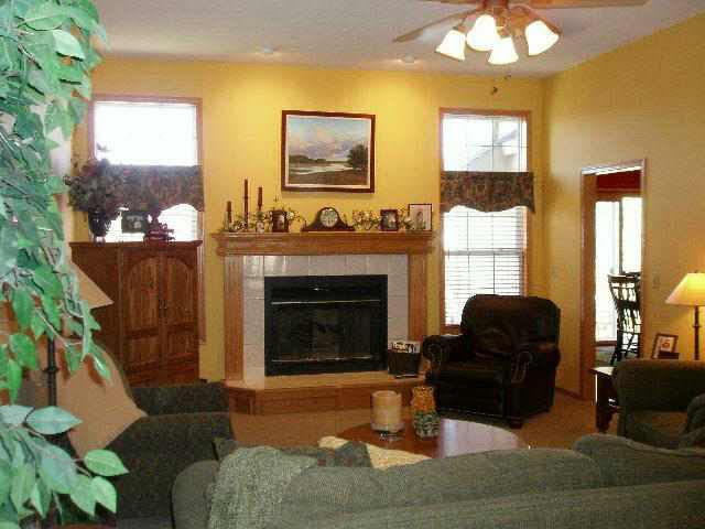 1929 N Pineview, Andover, KS 67002