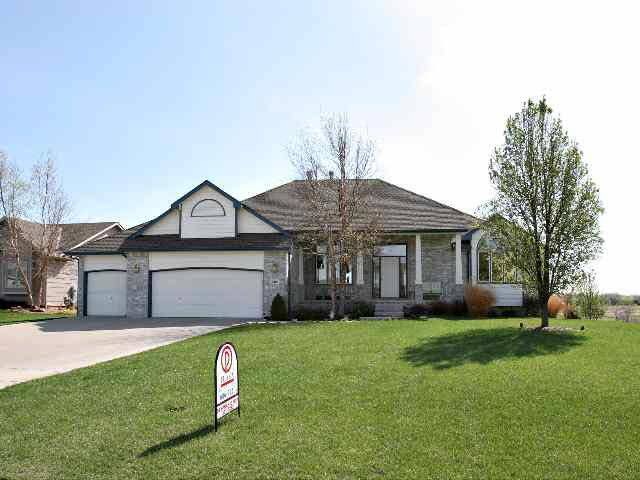 306 S Fairway Cir, Andover, KS 67002
