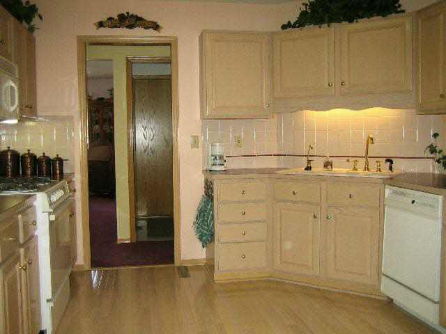 2424 Tamarisk St, Derby, KS 67037