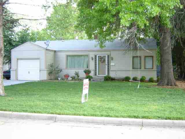 2724 E Clover, Wichita, KS 67211