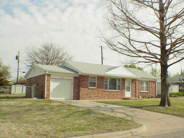 1900 E Ventnor Dr, Park City, KS 67219