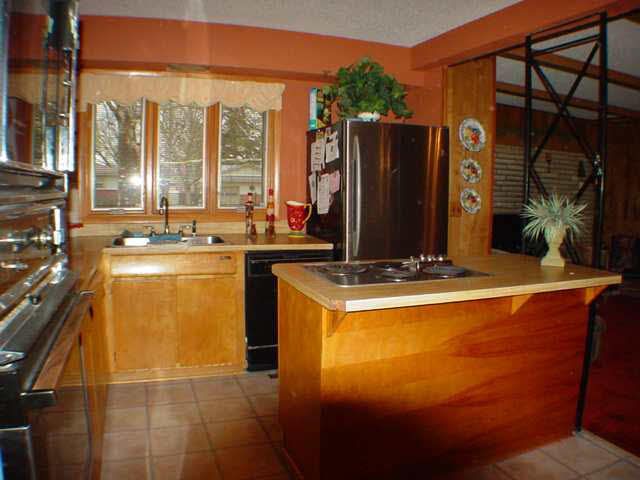 5911 E Hanover, Bel Aire, KS 67220