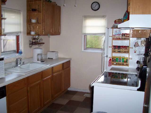 1221 Denver, Park City, KS 67219
