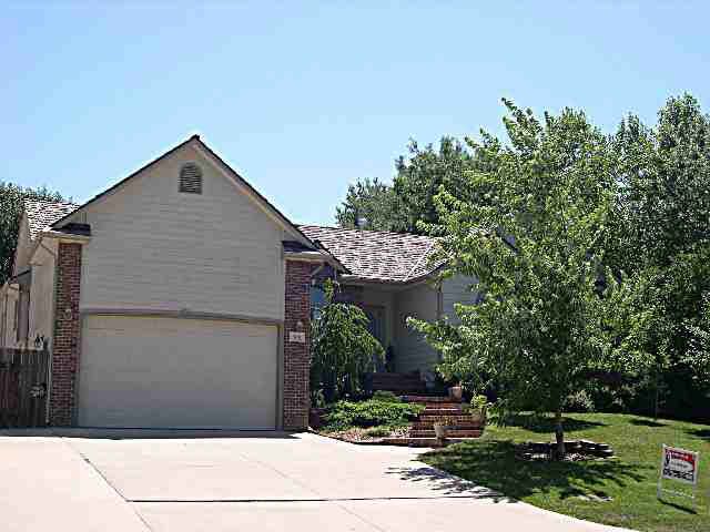 708 Tristan Dr, Mulvane, KS 67110