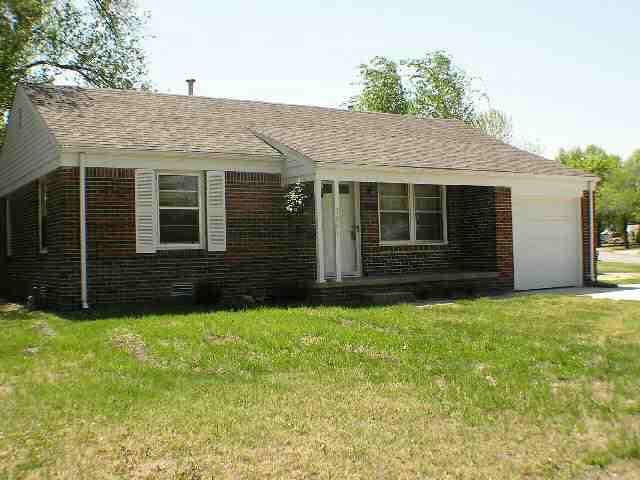 7001 E Gilbert, Wichita, KS 67207