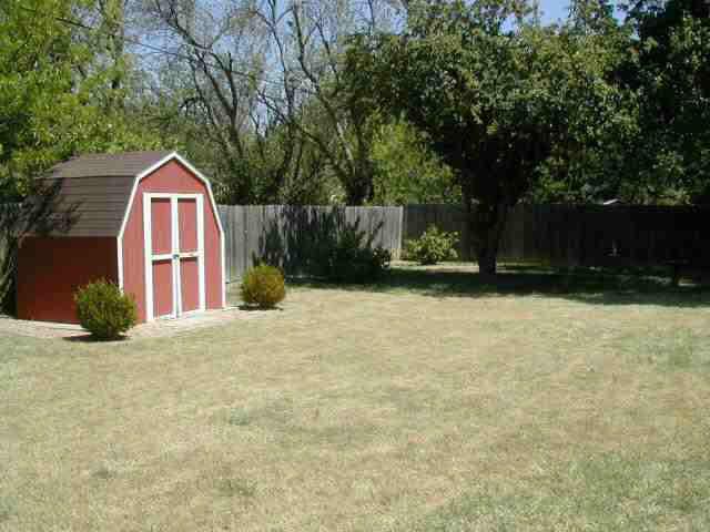 6520 E Murdock, Wichita, KS 67208