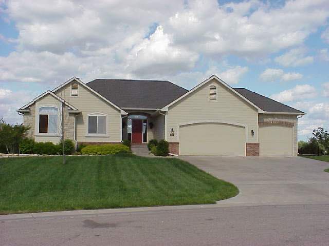 616 E Aspen Creek Ct, Andover, KS 67002