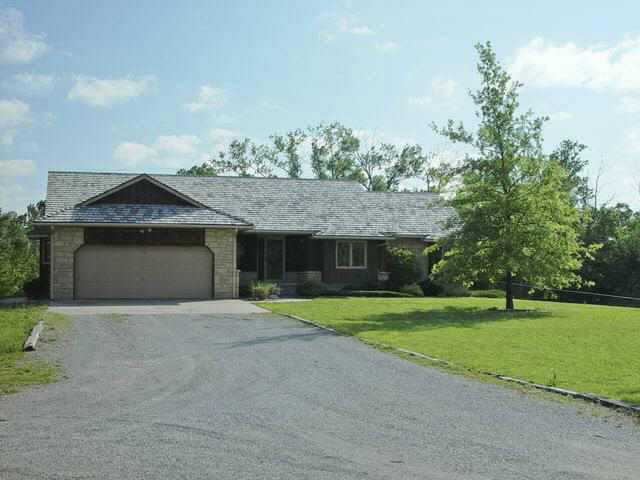 2804 E 69th, Valley Center, KS 67147
