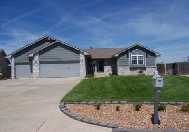 10014 E Skinner St, Wichita, KS 67207