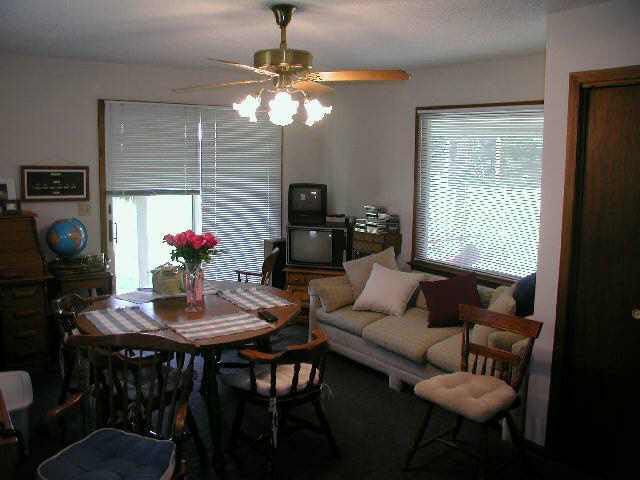 921 Boyd, Newton, KS 67114