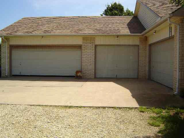 9251 N Seneca, Wichita, KS 67147