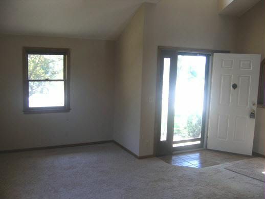 6824 E 40th St N, Wichita, KS 67226