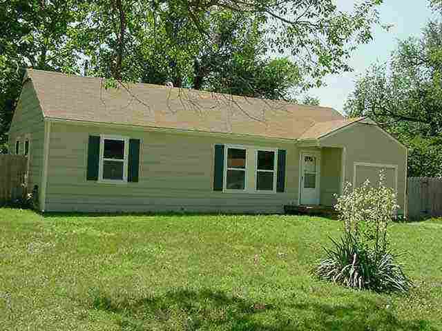 4325 S Bartlow, Wichita, KS 67217