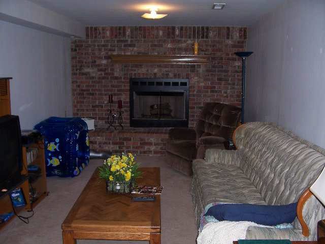 1206 S Gasaway, Derby, KS 67037