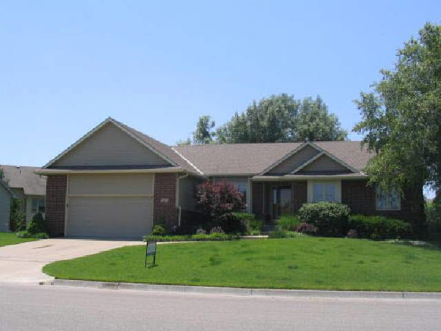 7607 Shadow Lakes, Wichita, KS 67205