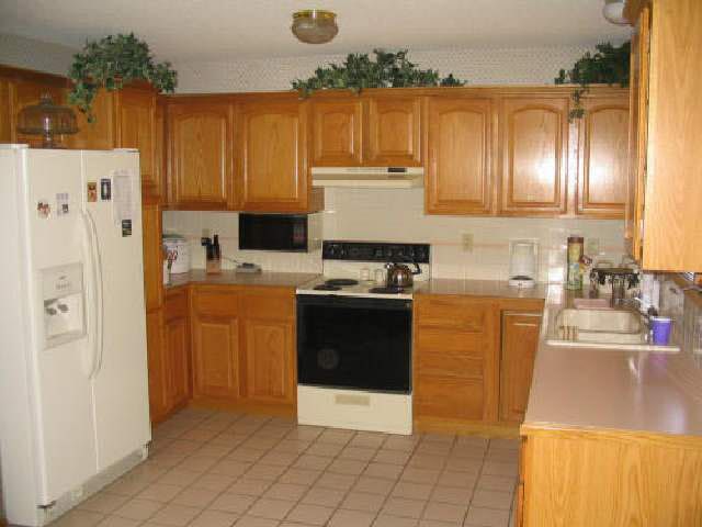 7607 Shadow Lakes, Wichita, KS 67205