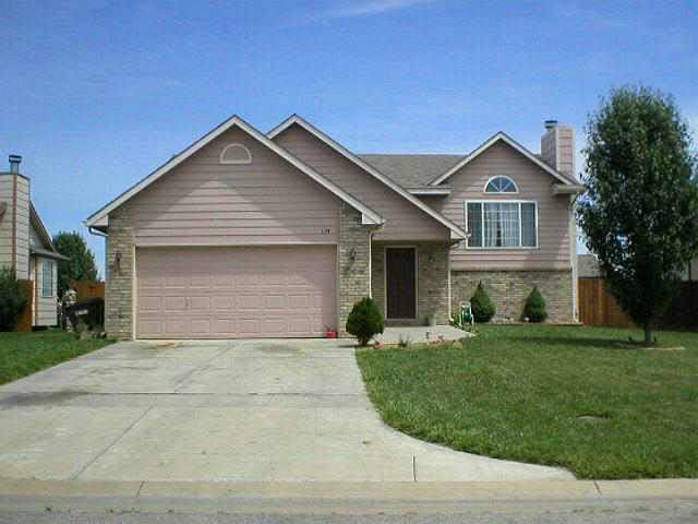 134 Creekstone, Mulvane, KS 67110