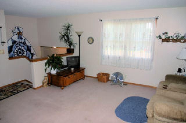 600 W 5th, Valley Center, KS 67147