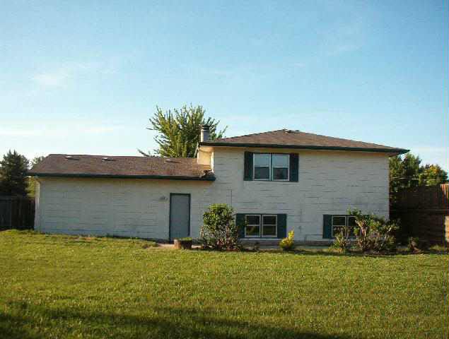 315 E Young St, Rose Hill, KS 67133