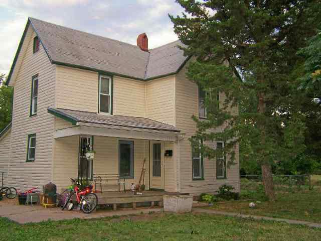 501 E 11th, Newton, KS 67114