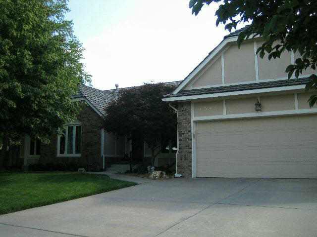 1549 Mockingbird Ct, Derby, KS 67037