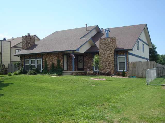 1007 E Redwood, Derby, KS 67037