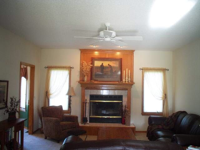 917 N Cedar Downs Cir, Wichita, KS 67235