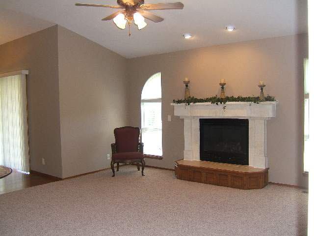 236 Cypress Ct, Andover, KS 67002
