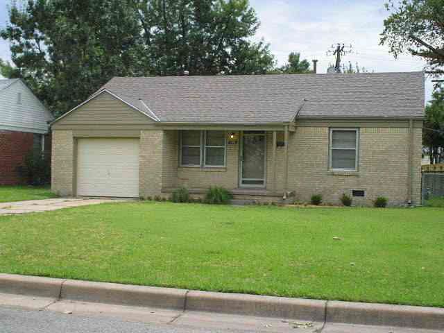 726 S Apache, Wichita, KS 67207