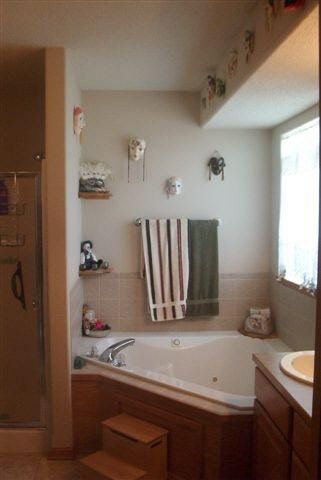 707 Westview Cir, Andover, KS 67002