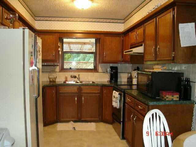 1513 Janzen, Mulvane, KS 67110