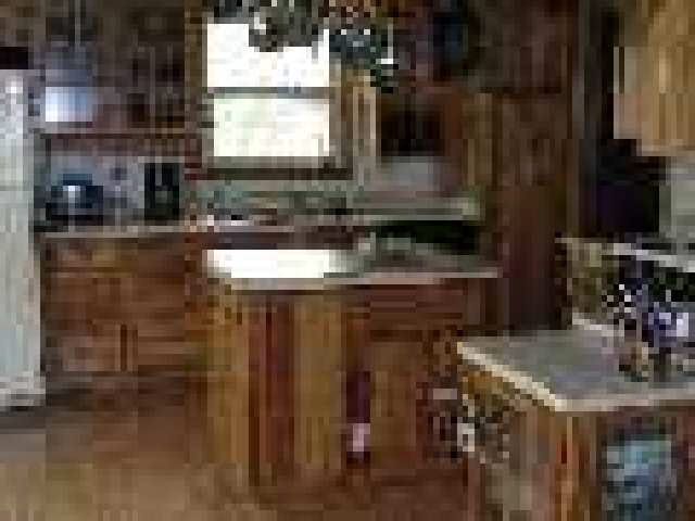 1214 Armstrong Ct, Derby, KS 67037