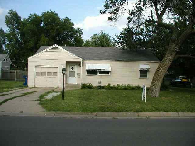 620 Grandview, Newton, KS 67114