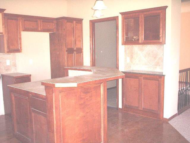 2048 Brookstone, Derby, KS 67037