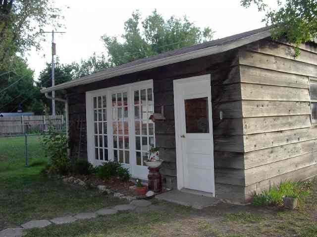 1827 Gow, Wichita, KS 67203