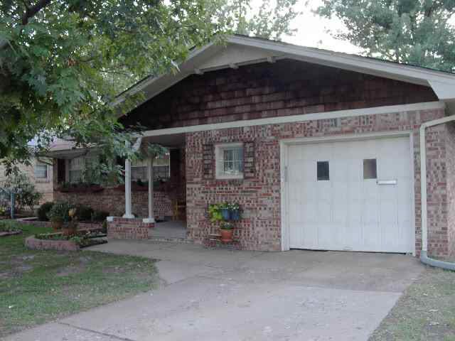 1827 Gow, Wichita, KS 67203