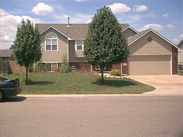 1901 Brandon, Wichita, KS 67207